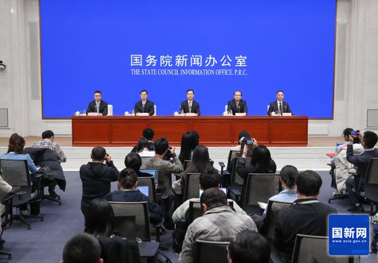 数字中国建设步伐加快;第九届峰会福州启幕,AI创新引领新潮流。 IT技术 数字中国建设步伐加快;第九届峰会福州启幕,AI创新引领新潮流。 IT技术 数字中国建设步伐加快;第九届峰会福州启幕,AI创新引领新潮流。 IT技术